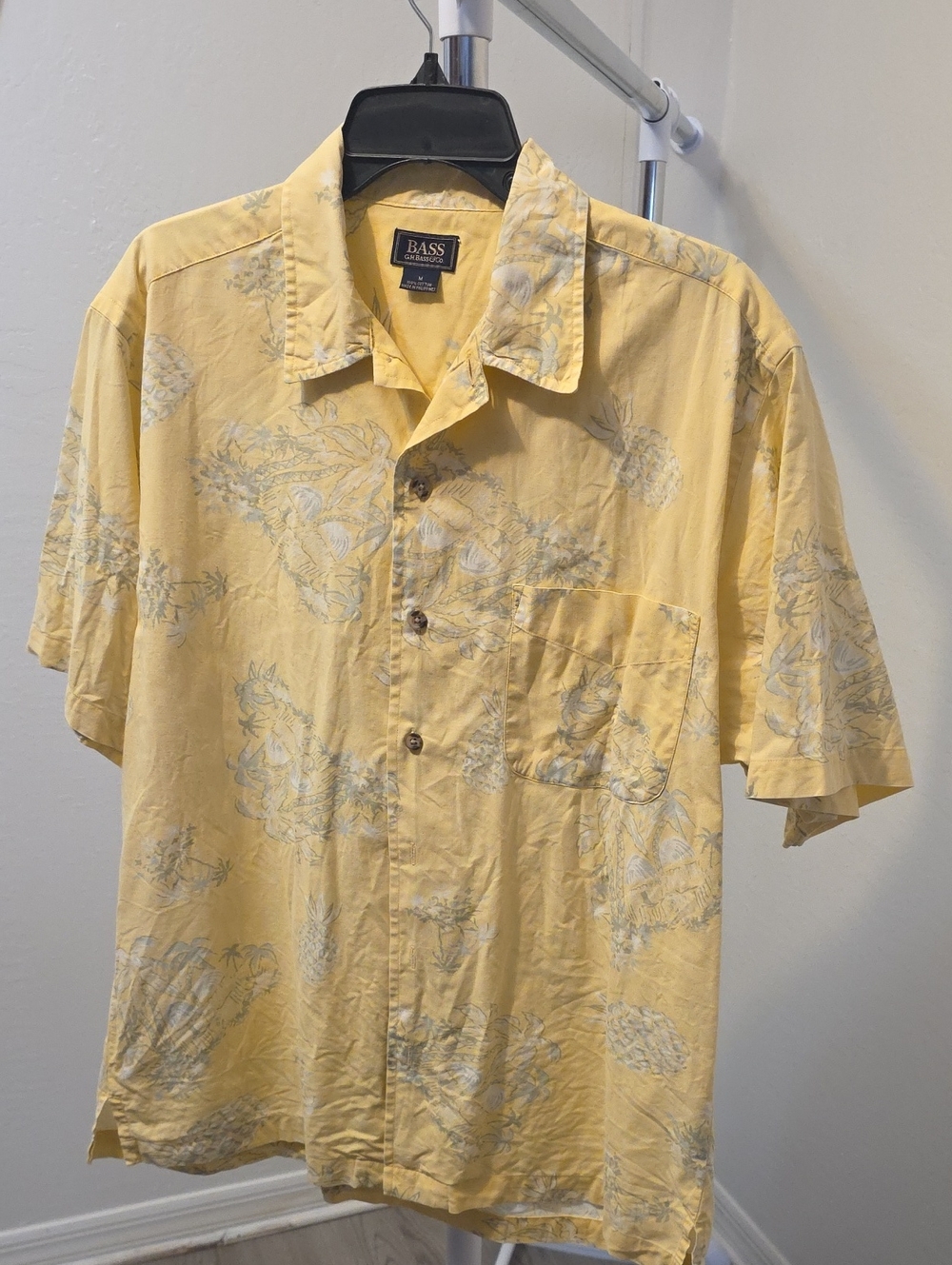 Bass Yellow Short-Sleeve Floral Button-Down Shirt - Picture 1 of 3